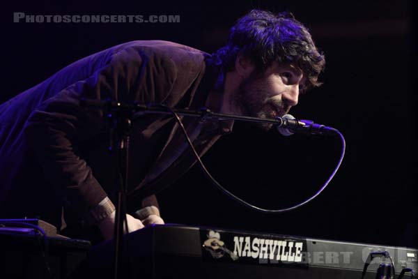 GRUFF RHYS - 2011-03-04 - PARIS - Cafe de la Danse - 